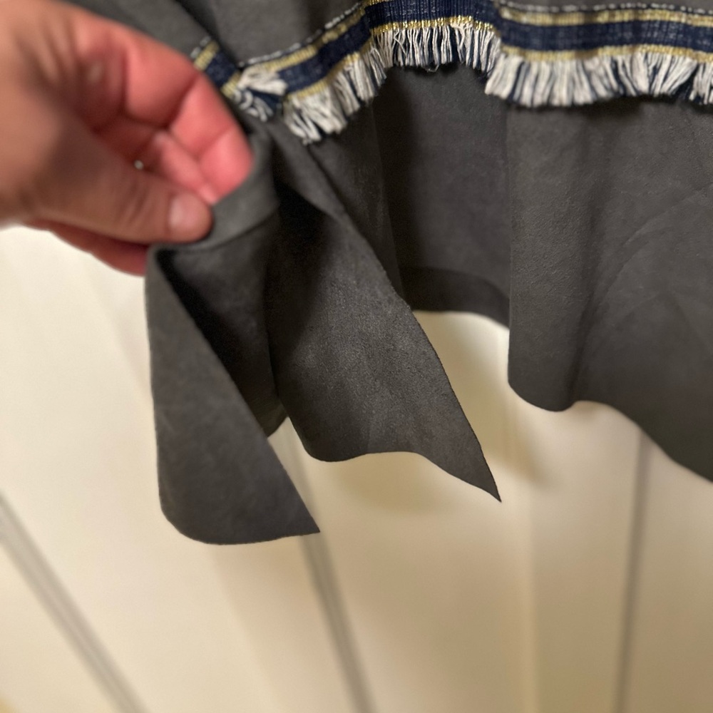 🔥Gray Microsuede Tunic with Tassels - Picture 3 of 6